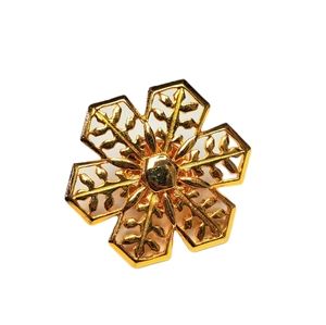 Snowflake pin